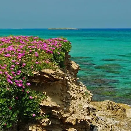 Villa 100 Steps Seaside In Salento